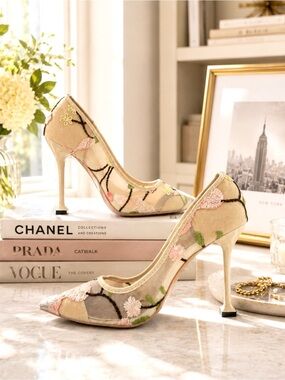 BIG TREE ~ Floral Tan Sheer Mesh Embroidered 4” Stiletto Heels size 9.5